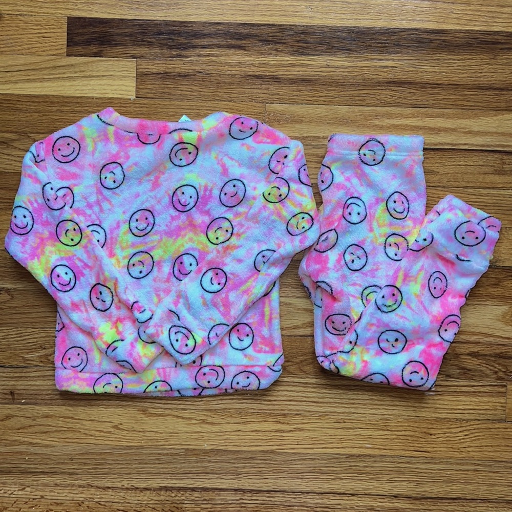 NWT girls pj set - Picture 6 of 6